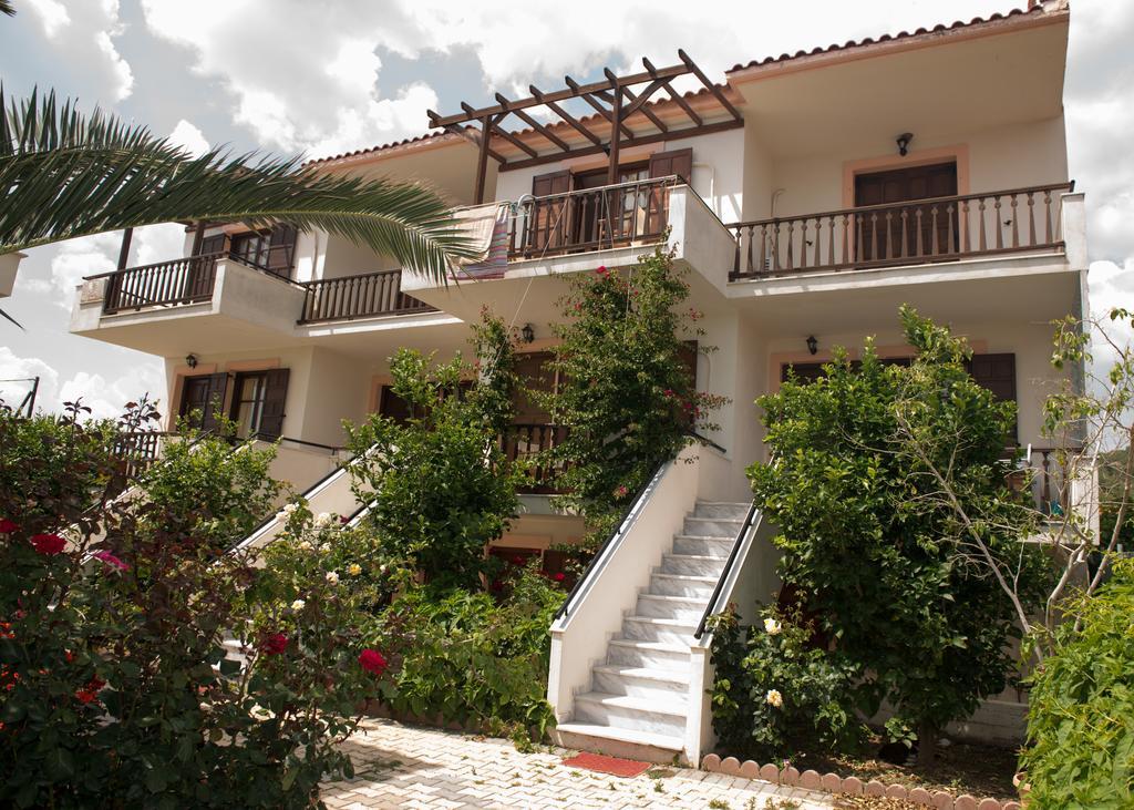 Aparthotel Morfoula Vatera Esterno foto